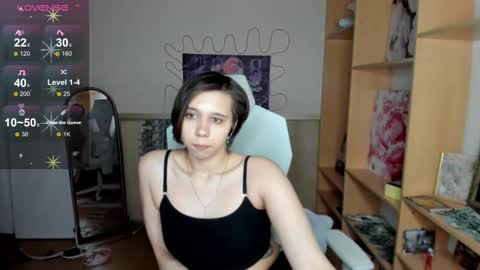 Snapshot of scarlet_sirenn chatting on February 2026 10:04:01 AM Alexandra online show from February 2026 10:04:01 AM