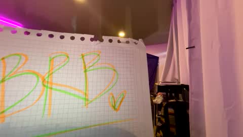 Snapshot of scarlet_whisper chatting on November 2025 10:19:02 PM scarlet whisper online show from November 2025 10:19:02 PM