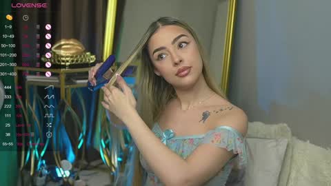 Scarlet online show from January 2025 10:41:01 PM