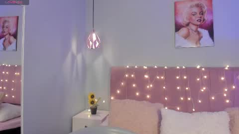 Snapshot of scarletgv chatting on June 2026 12:13:02 AM Scarlet online show from June 2026 12:13:02 AM