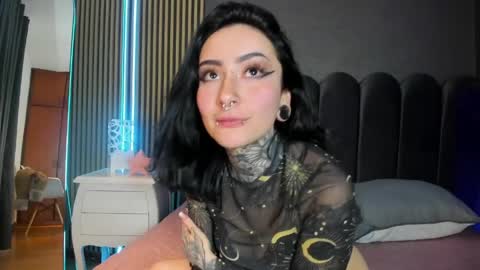 Snapshot of scarleth_fg_ chatting on April 2026 02:51:02 AM Scarleth online show from April 2026 02:51:02 AM