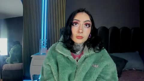 Snapshot of scarleth_fg_ chatting on April 2026 11:32:02 PM Scarleth online show from April 2026 11:32:02 PM
