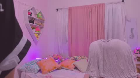 Scarletliz online show from February 2025 12:05:02 PM