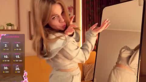 scarletmarney online show from March 2026 08:30:01 AM