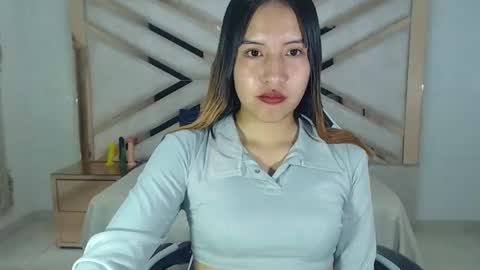 Snapshot of scarletmoonrs chatting on May 2026 12:55:01 PM scarletmoonrs online show from May 2026 12:55:01 PM