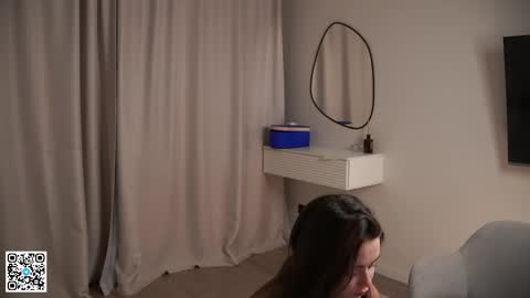 Scarlet online show from February 2026 09:03:02 PM