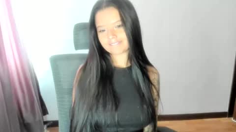 Snapshot of scarletrosee27 chatting on June 2026 12:39:01 PM scarletrosee27 online show from June 2026 12:39:01 PM