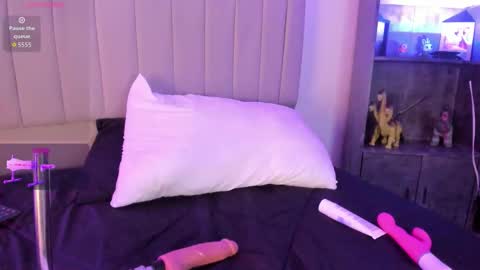 Scarlett online show from December 2025 06:09:01 AM