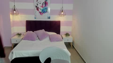 Scarlett online show from November 2025 01:45:01 PM