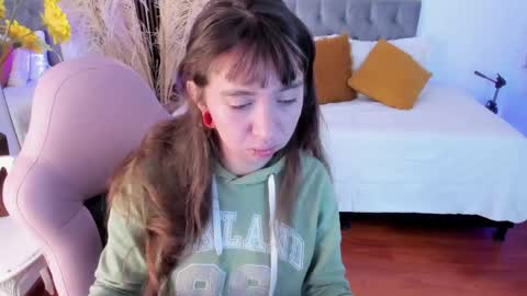 Snapshot of scarlett__cooper__ chatting on June 2026 11:45:02 AM Scarlett online show from June 2026 11:45:02 AM