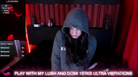 Snapshot of scarlett__fox__ chatting on December 2024 05:43:02 PM SCARLETT FOX online show from December 2024 05:43:02 PM