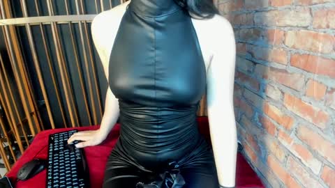Snapshot of scarlett__fox__ chatting on December 2024 11:26:01 AM SCARLETT FOX online show from December 2024 11:26:01 AM