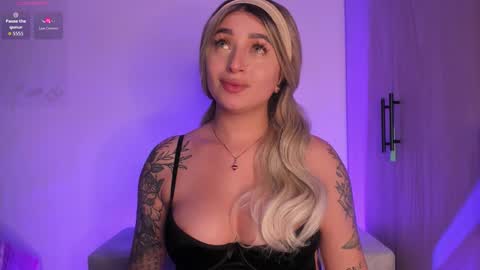 SCARLETT COLLINS online show from October 2025 05:54:02 AM