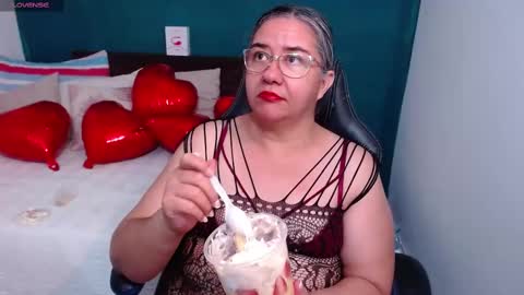 Snapshot of scarlett_duboi1 chatting on February 2025 11:58:02 PM Scarlett online show from February 2025 11:58:02 PM