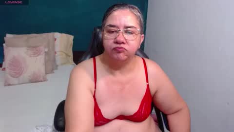 Scarlett  online show from March 2026 02:33:02 AM