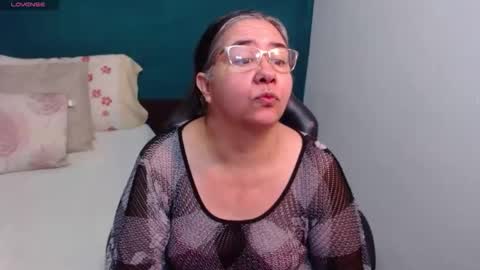 Scarlett  online show from April 2026 07:49:01 PM