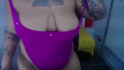 Snapshot of scarlett_keaty chatting on February 2025 06:56:01 PM scarlett online show from February 2025 06:56:01 PM