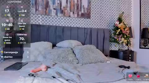 Scarlett online show from December 2024 03:44:01 PM