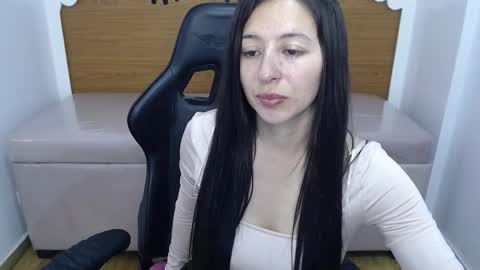 Snapshot of scarlett_percy_t chatting on November 2025 07:52:02 PM scarlett_percy_t online show from November 2025 07:52:02 PM