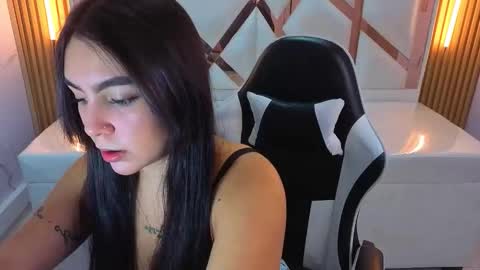 Snapshot of scarlett_smith_tp chatting on October 2025 12:33:01 PM Scarlett online show from October 2025 12:33:01 PM