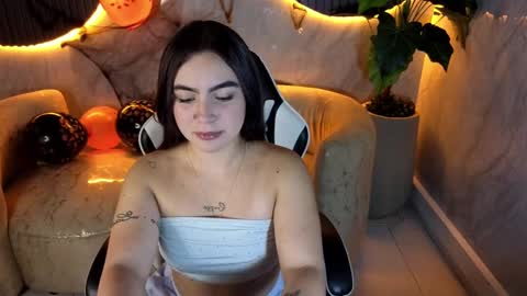 Snapshot of scarlett_smith_tp chatting on October 2025 12:50:01 PM Scarlett online show from October 2025 12:50:01 PM