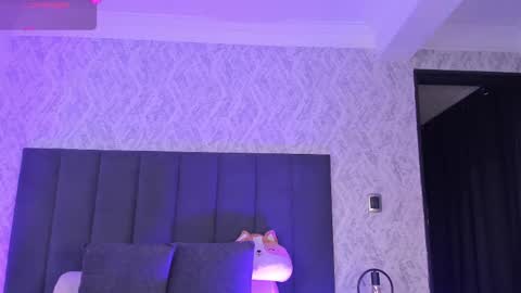 Scarlett online show from September 2025 04:12:02 AM