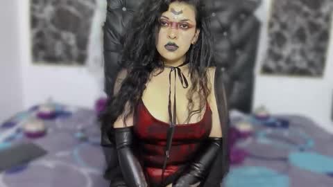 Scarlett online show from October 2025 05:25:01 PM