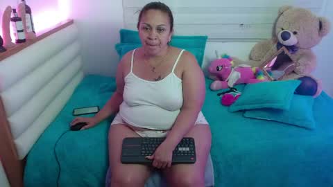 Snapshot of scarlettbooty chatting on May 2026 09:58:01 AM scarlettbooty online show from May 2026 09:58:01 AM