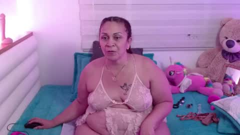 Snapshot of scarlettbooty chatting on May 2026 02:45:01 PM scarlettbooty online show from May 2026 02:45:01 PM