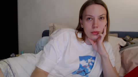 Scarlett online show from October 2025 03:03:02 PM