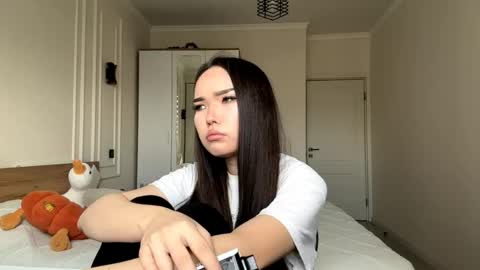 Snapshot of scarlettleszczynski chatting on April 2026 11:17:01 AM scarlettleszczynski online show from April 2026 11:17:01 AM