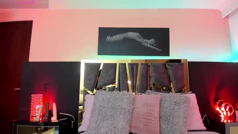 scarlettorres online show from October 2025 06:30:02 PM