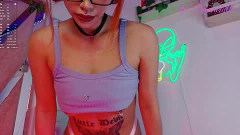 Scarlett  online show from October 2025 12:13:02 PM