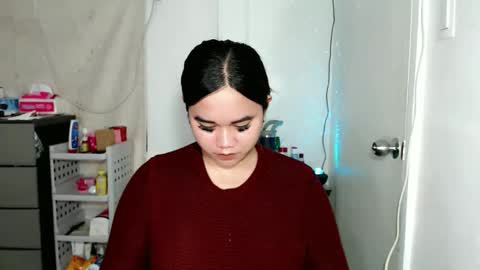 Snapshot of scarletvamp chatting on May 2026 01:56:01 AM scarletvamp online show from May 2026 01:56:01 AM