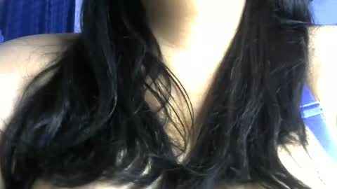 Snapshot of schoco_milf chatting on March 2025 08:00:01 PM mai latina online show from March 2025 08:00:01 PM