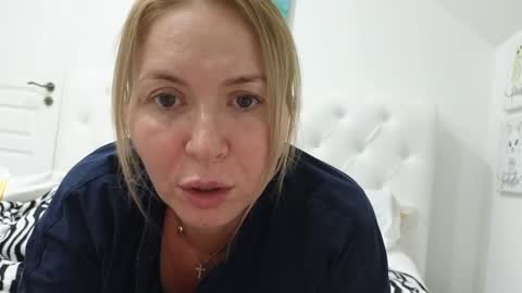 Snapshot of schoolteach chatting on November 2025 08:20:02 PM cindy desire online show from November 2025 08:20:02 PM