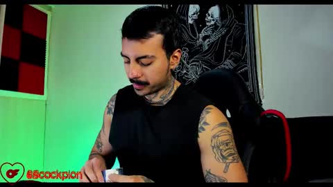 Alejandro help me to reach 200 thumps up online show from October 2025 06:56:02 AM