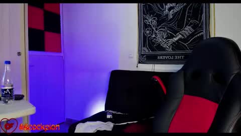 Alejandro help me to reach 200 thumps up online show from November 2025 06:57:02 AM