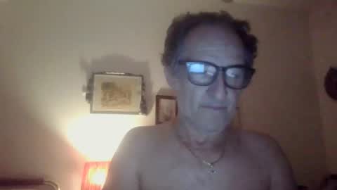 Snapshot of scotchwhieskie chatting on June 2026 10:21:02 PM scotchwhieskie online show from June 2026 10:21:02 PM