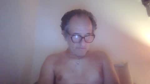Snapshot of scotchwhieskie chatting on August 2026 10:52:02 PM scotchwhieskie online show from August 2026 10:52:02 PM