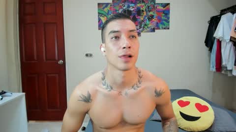 Daniel martinez - Independent model online show from October 2025 04:59:02 PM
