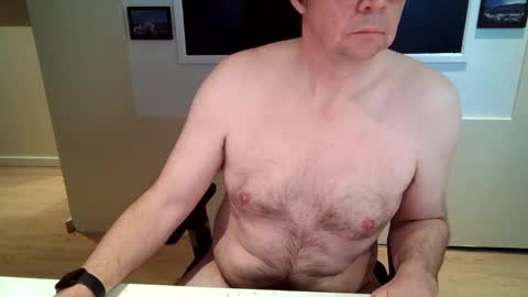 Snapshot of scotsmanx chatting on May 2026 03:22:02 PM scotsmanx online show from May 2026 03:22:02 PM