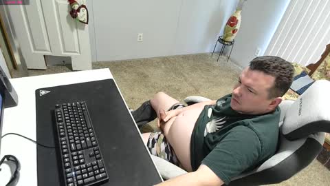 Snapshot of scott10000 chatting on December 2024 09:40:02 PM Scott online show from December 2024 09:40:02 PM