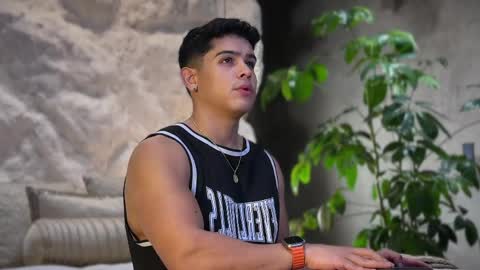 Andrew Flintt online show from April 2026 03:22:01 AM