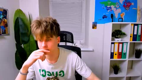 Snapshot of scott_peters chatting on January 2026 05:27:01 PM Scott online show from January 2026 05:27:01 PM