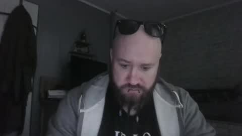 Snapshot of scottish_alien chatting on April 2026 02:04:02 PM Richard James online show from April 2026 02:04:02 PM