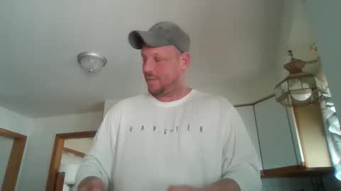 Snapshot of scottydoesntknow0 chatting on March 2026 06:18:02 PM scottydoesntknow0 online show from March 2026 06:18:02 PM