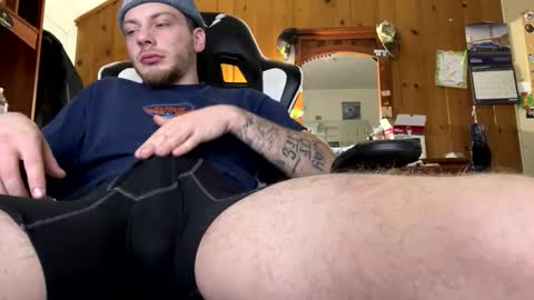 Snapshot of scrad1999 chatting on February 2026 04:40:02 AM scrad1999 online show from February 2026 04:40:02 AM