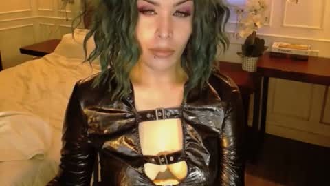 screendoll online show from January 2025 03:20:01 AM