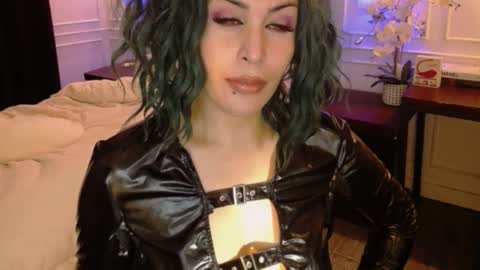 screendoll online show from March 2025 06:16:02 AM